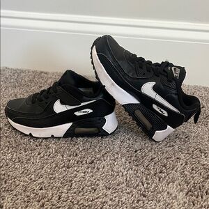 Toddler 11C Nike Air Max Black and White Shoes